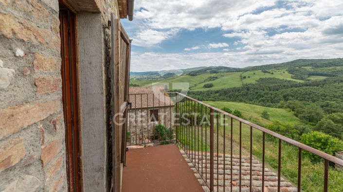 Image No.11-6 Bed Country House for sale