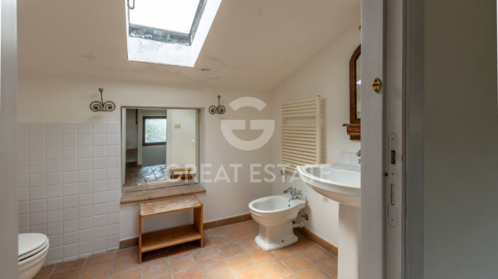 Image No.34-6 Bed Country House for sale