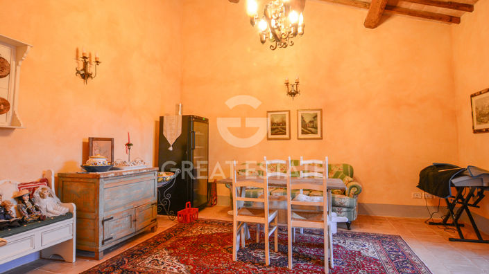 Image No.17-4 Bed Country House for sale