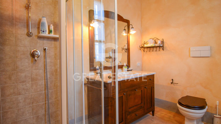 Image No.22-4 Bed Country House for sale