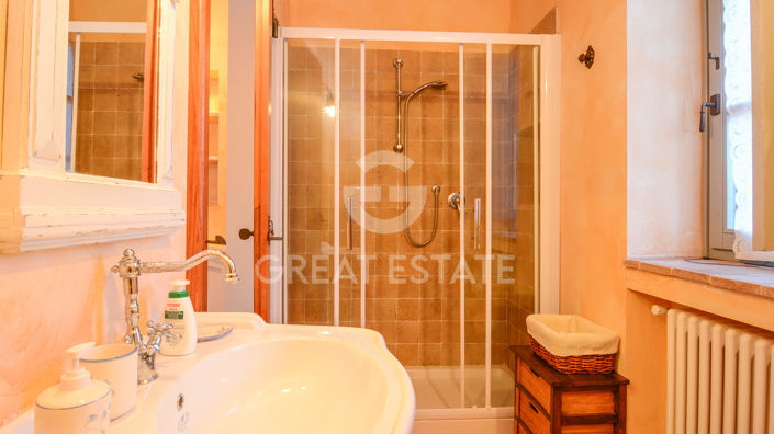 Image No.25-4 Bed Country House for sale