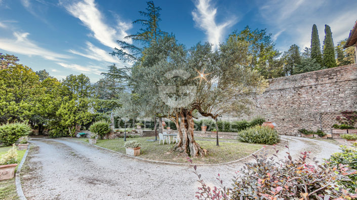 Image No.12-5 Bed Villa for sale