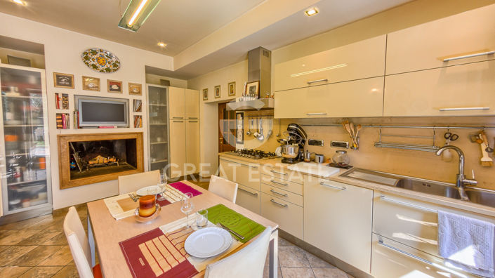 Image No.40-5 Bed Villa for sale