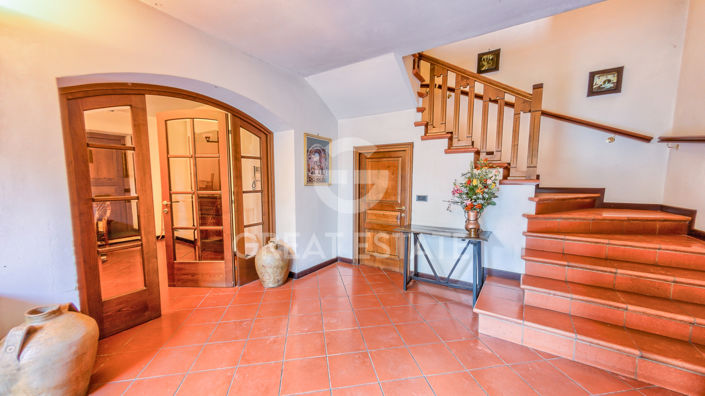 Image No.43-5 Bed Villa for sale