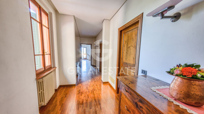 Image No.45-5 Bed Villa for sale