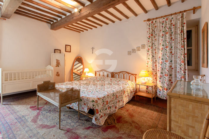 Image No.30-12 Bed Country House for sale