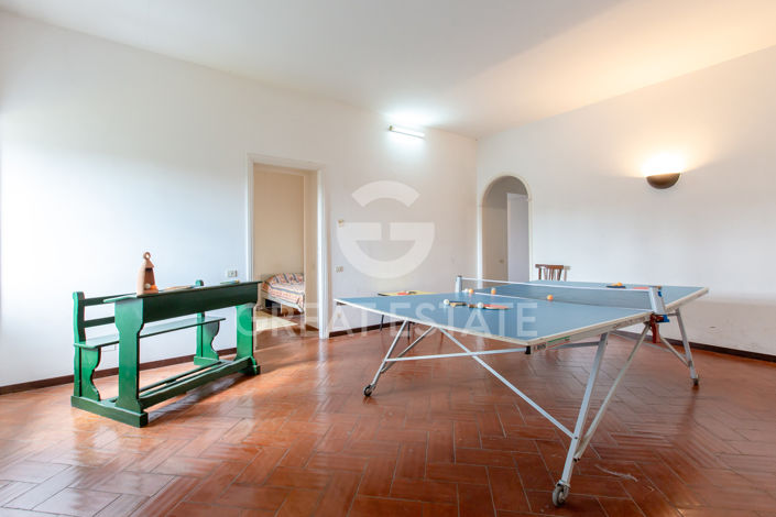 Image No.34-12 Bed Country House for sale