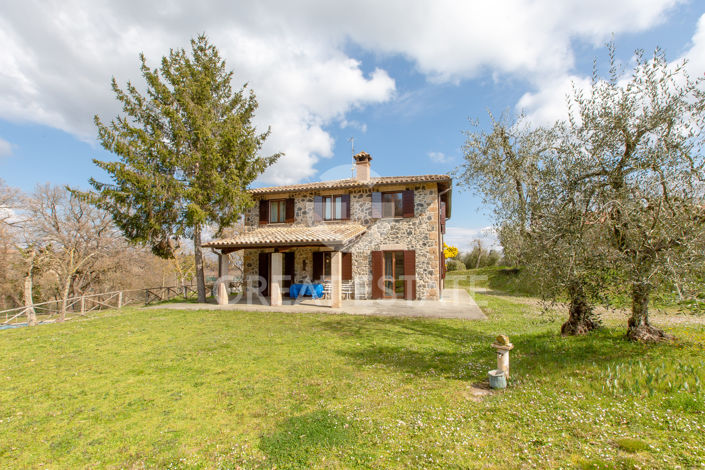 Image No.47-12 Bed Country House for sale