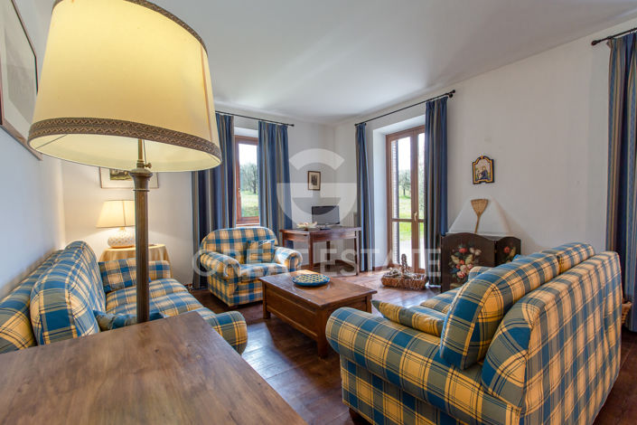 Image No.51-12 Bed Country House for sale