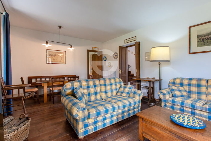 Image No.52-12 Bed Country House for sale