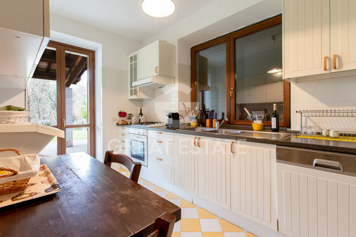 Image No.53-12 Bed Country House for sale