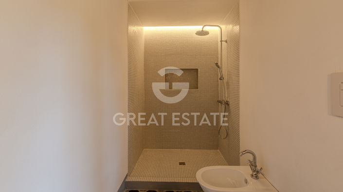 Image No.27-2 Bed Country House for sale