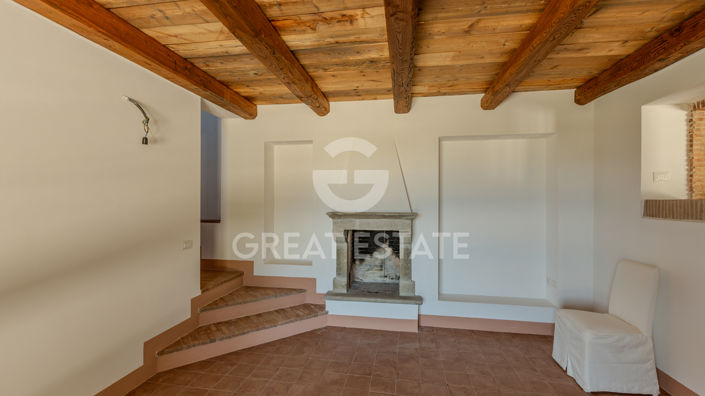 Image No.6-2 Bed Country House for sale