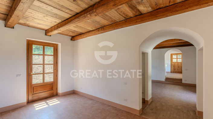 Image No.7-2 Bed Country House for sale