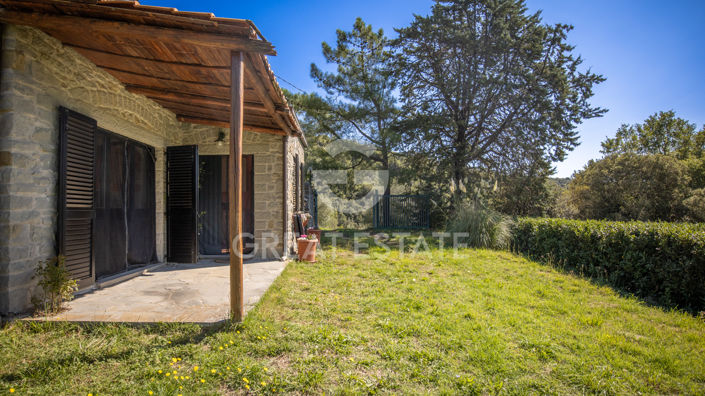 Image No.10-2 Bed Country House for sale