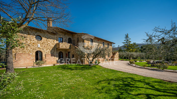 Image No.10-8 Bed Country House for sale