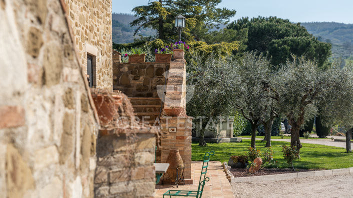 Image No.18-8 Bed Country House for sale