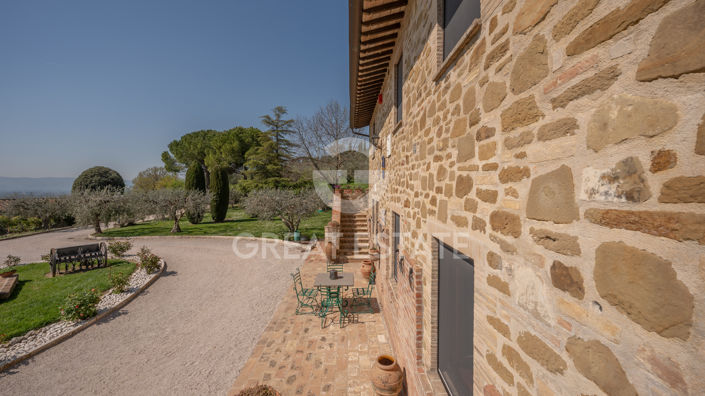 Image No.22-8 Bed Country House for sale