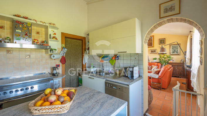 Image No.26-8 Bed Country House for sale