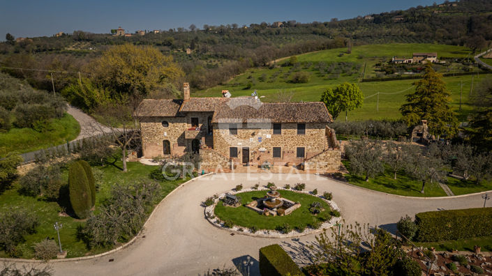 Image No.3-8 Bed Country House for sale