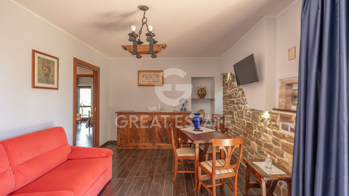 Image No.32-8 Bed Country House for sale