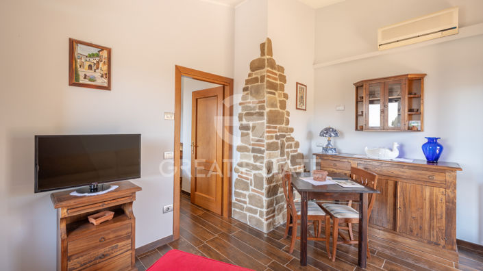 Image No.35-8 Bed Country House for sale