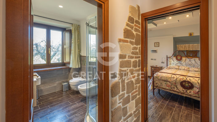 Image No.44-8 Bed Country House for sale