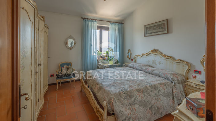 Image No.51-8 Bed Country House for sale