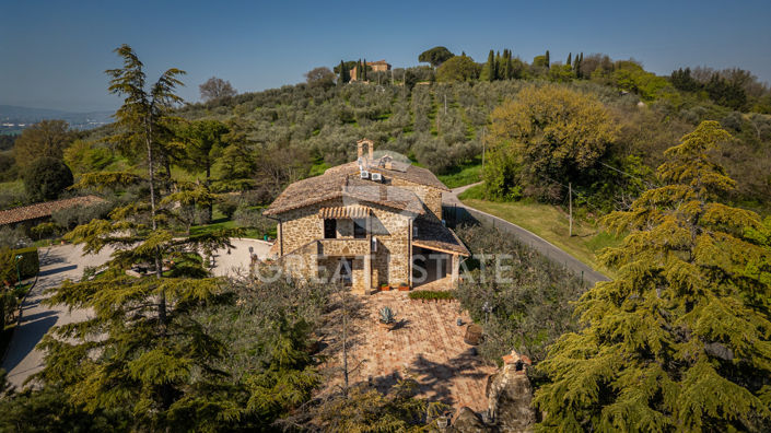 Image No.7-8 Bed Country House for sale