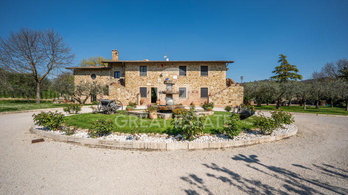 Image No.8-8 Bed Country House for sale