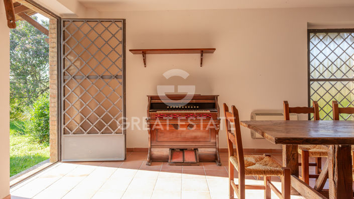 Image No.43-6 Bed Country House for sale