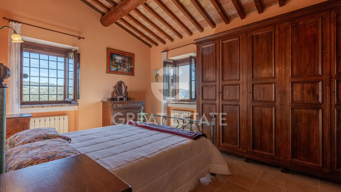 Image No.46-6 Bed Country House for sale