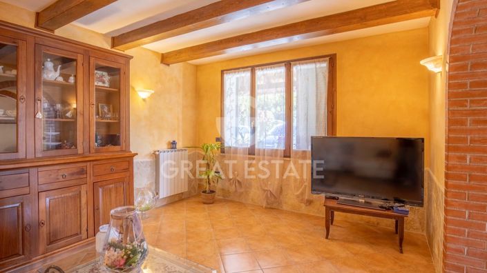 Image No.6-4 Bed Villa for sale