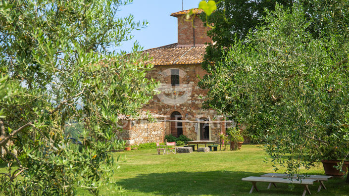 Image No.12-Maison de campagne de 7 chambres à vendre à Cetona
