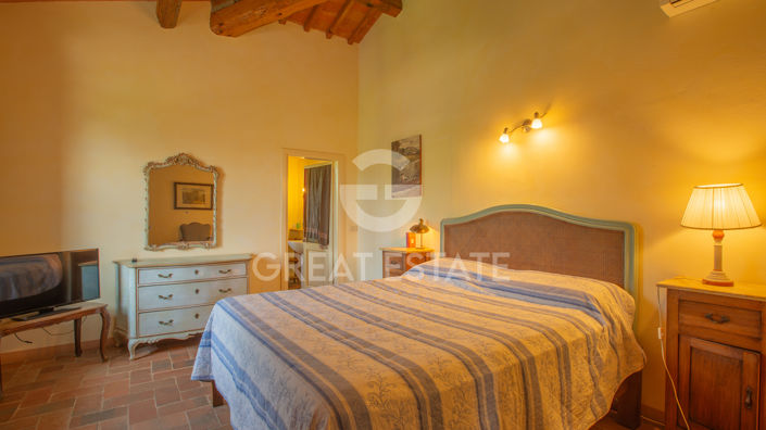 Image No.37-7 Bed Country House for sale