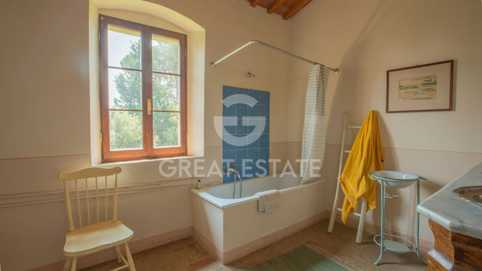 Image No.42-7 Bed Country House for sale