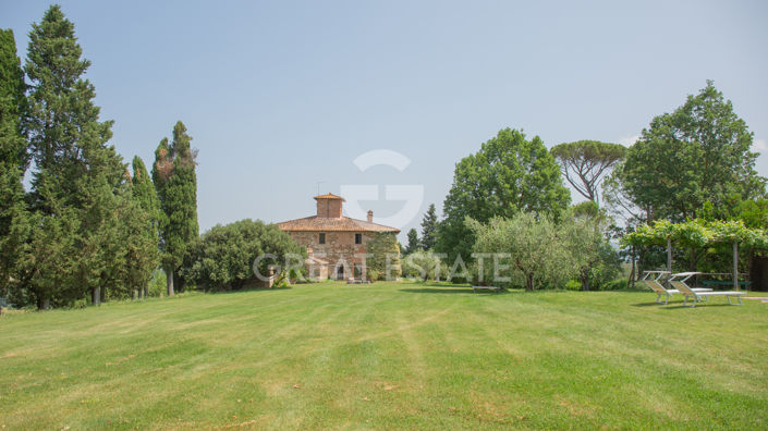 Image No.9-7 Bed Country House for sale