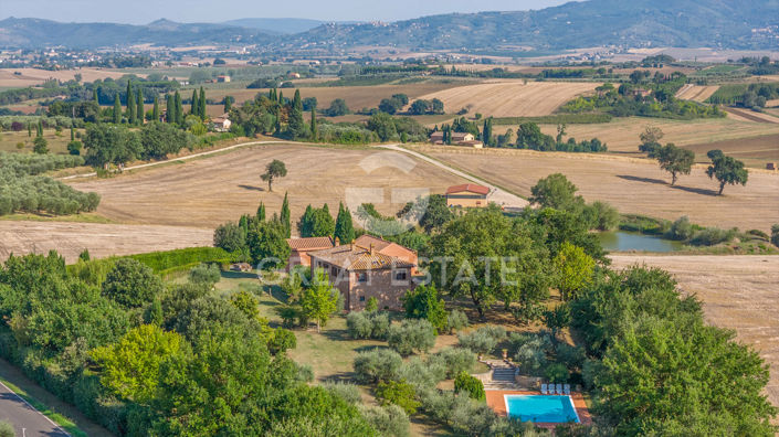 Image No.1-5 Bed Country House for sale