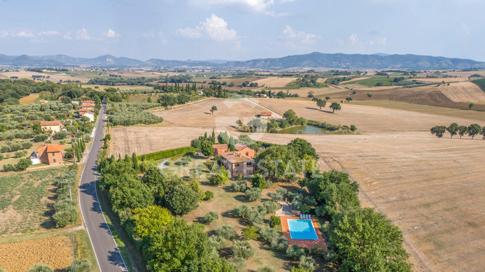 Image No.12-5 Bed Country House for sale