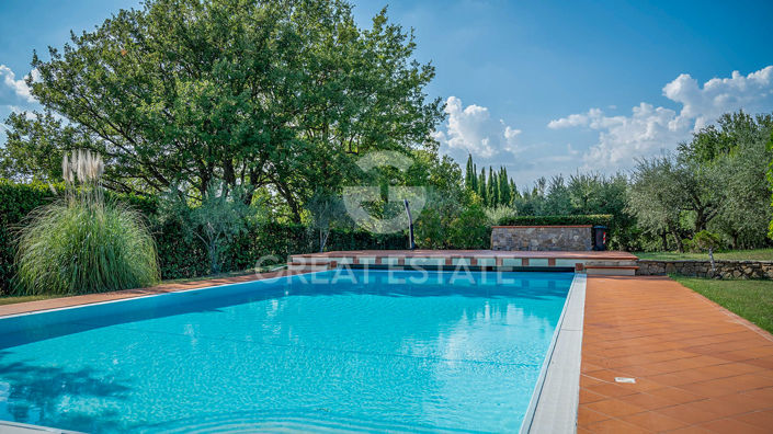 Image No.17-5 Bed Country House for sale