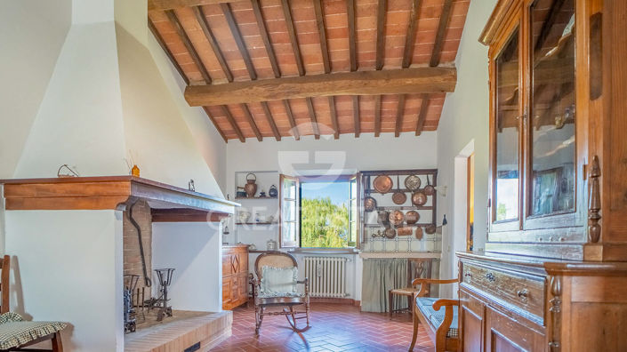 Image No.23-5 Bed Country House for sale