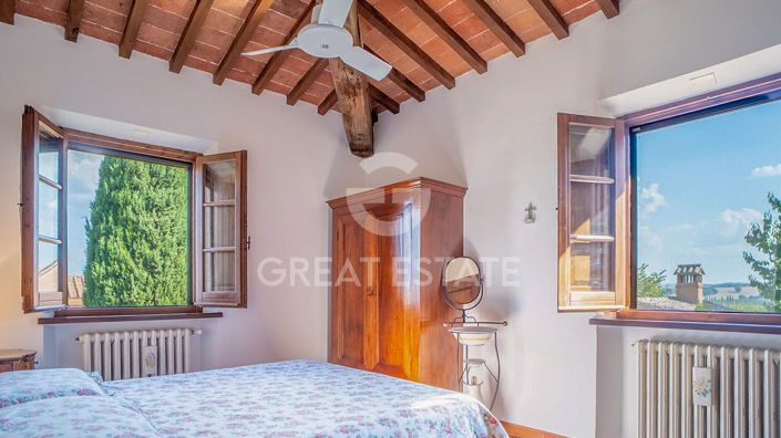 Image No.24-5 Bed Country House for sale