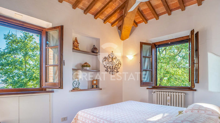 Image No.27-5 Bed Country House for sale