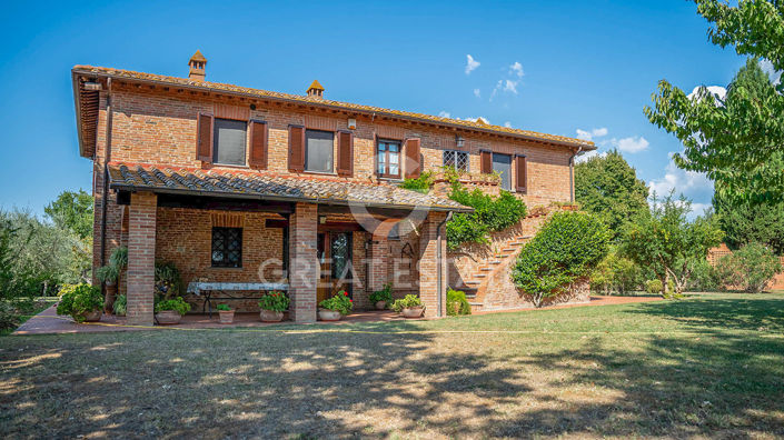 Image No.8-5 Bed Country House for sale