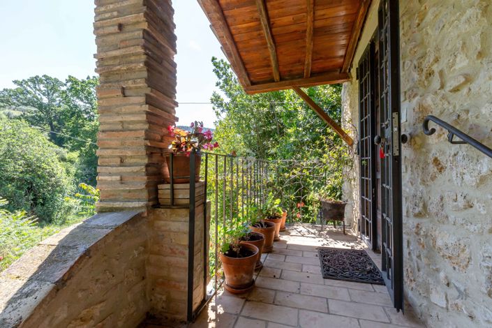 Image No.12-4 Bed Country House for sale