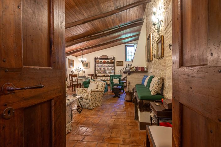 Image No.3-4 Bed Country House for sale