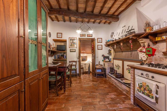 Image No.26-4 Bed Country House for sale