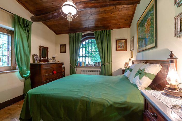 Image No.30-4 Bed Country House for sale