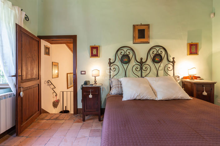 Image No.34-4 Bed Country House for sale