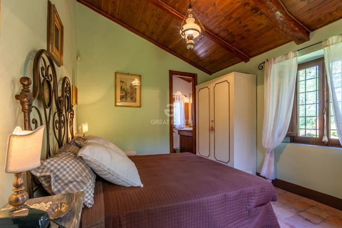 Image No.35-4 Bed Country House for sale